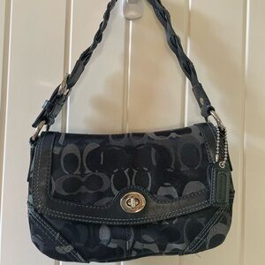 Coach small shoulder purse